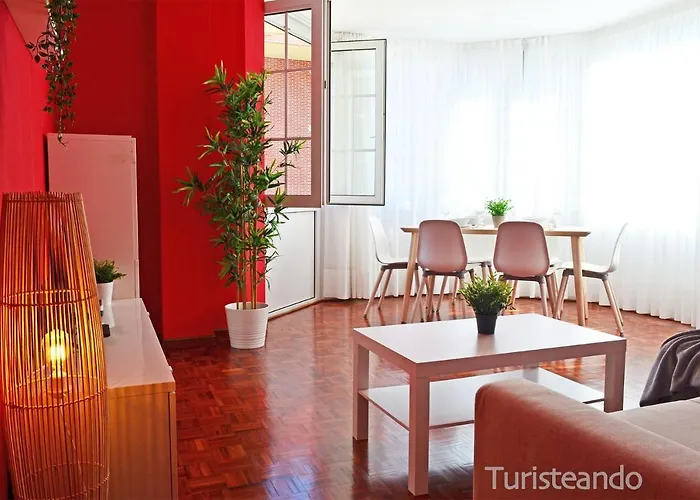 Brisa Marinera - Quienes Huyen De Lo Comun * San Vicente De La Barquera