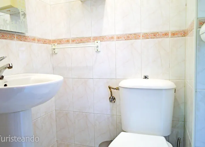 Brisa Marinera - Quienes Huyen De Lo Comun San Vicente De La Barquera